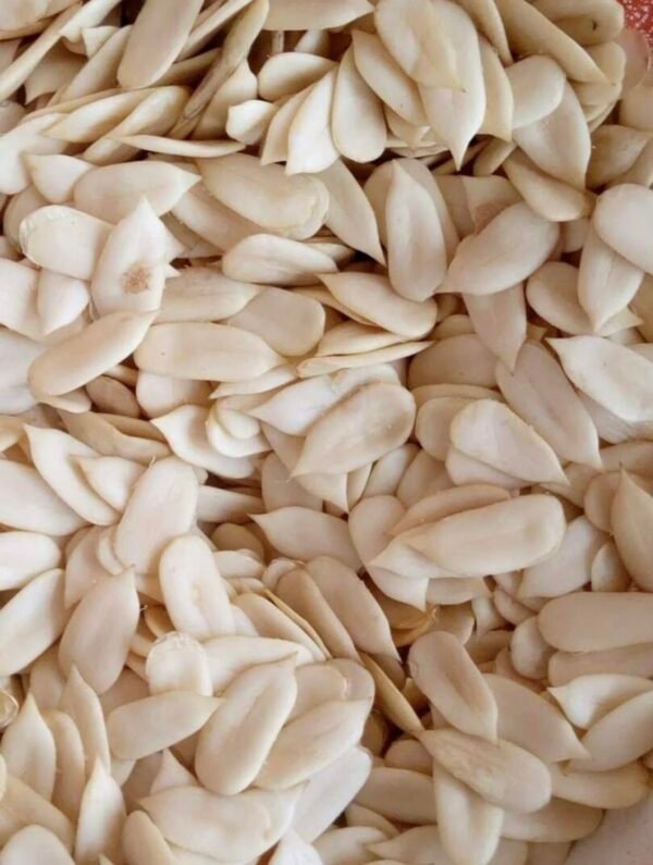 Egusi (whole) 8oz / Whole Melon seed